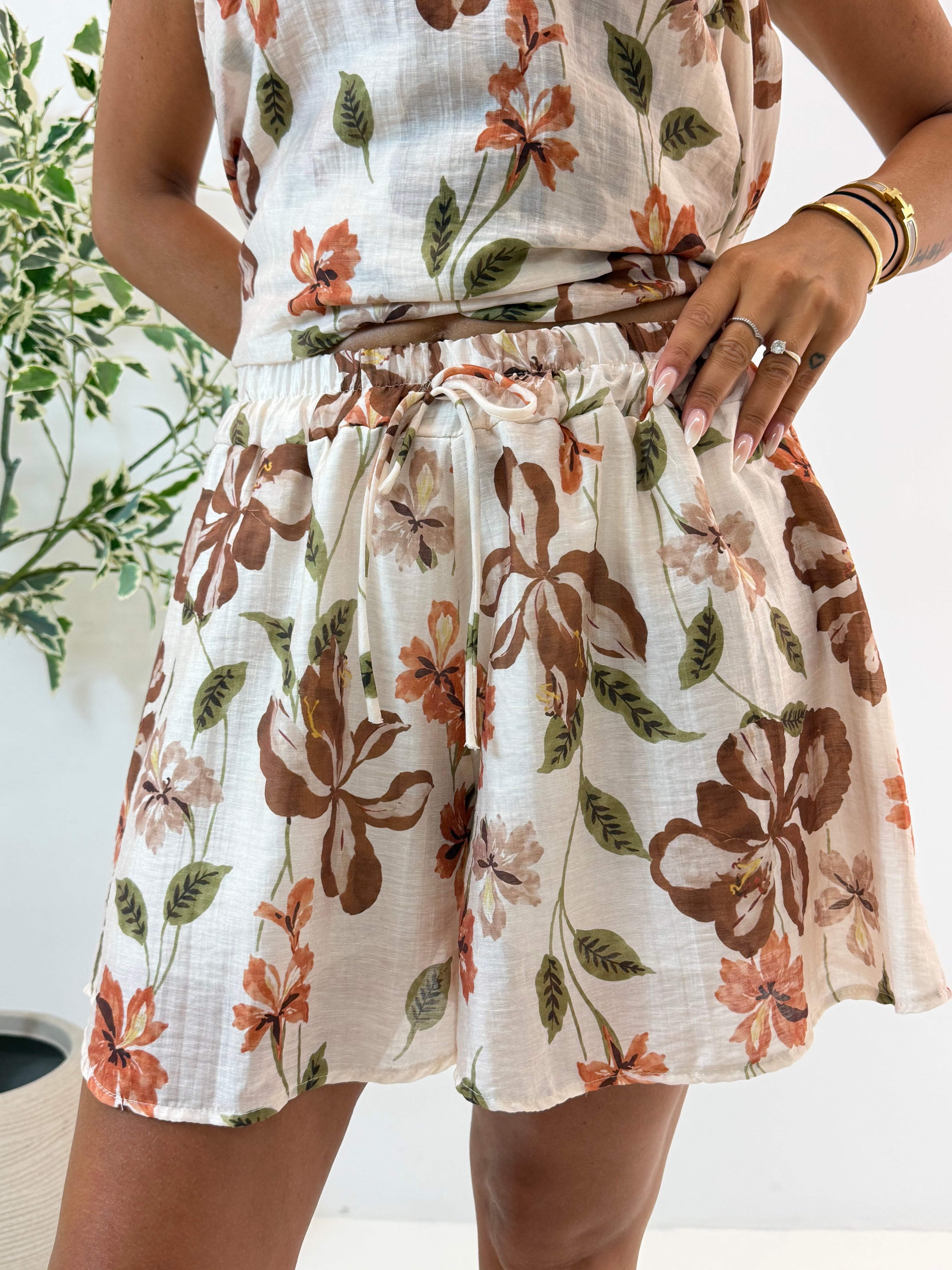SHORT FLORA FANTASIA BEIGE