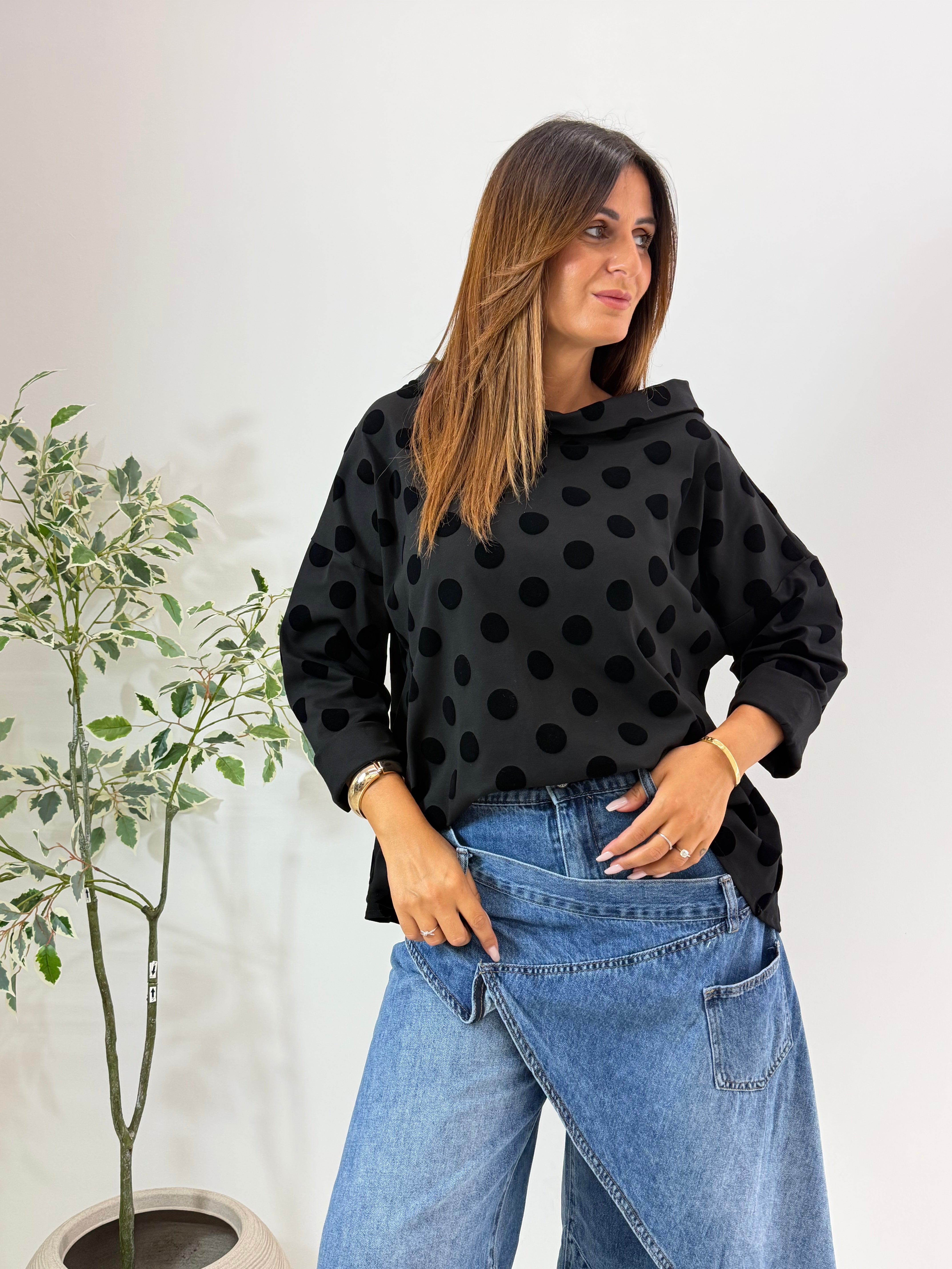 BLUSA MOON A POIS NERA