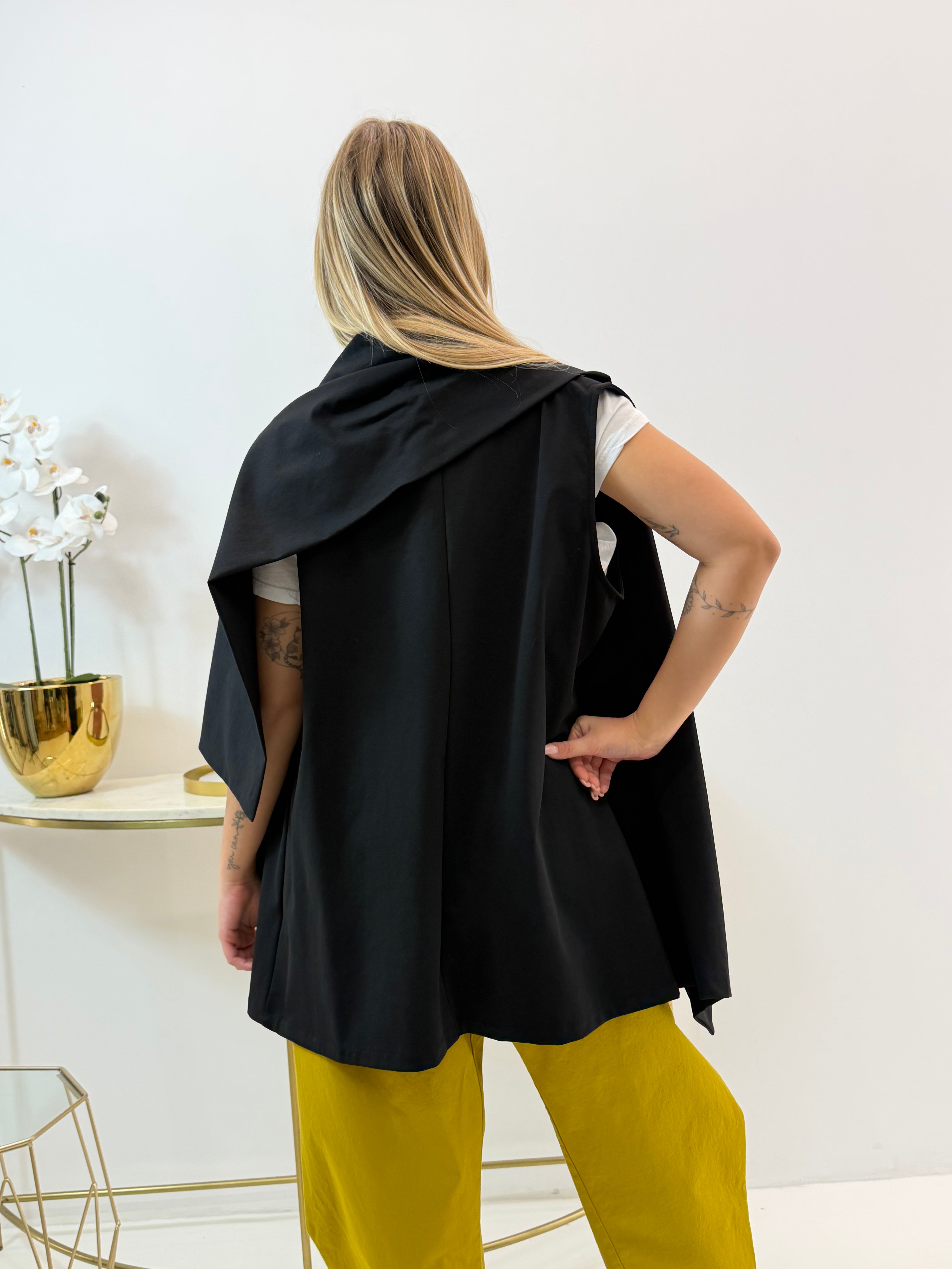 GILET SCIALLATO NERO