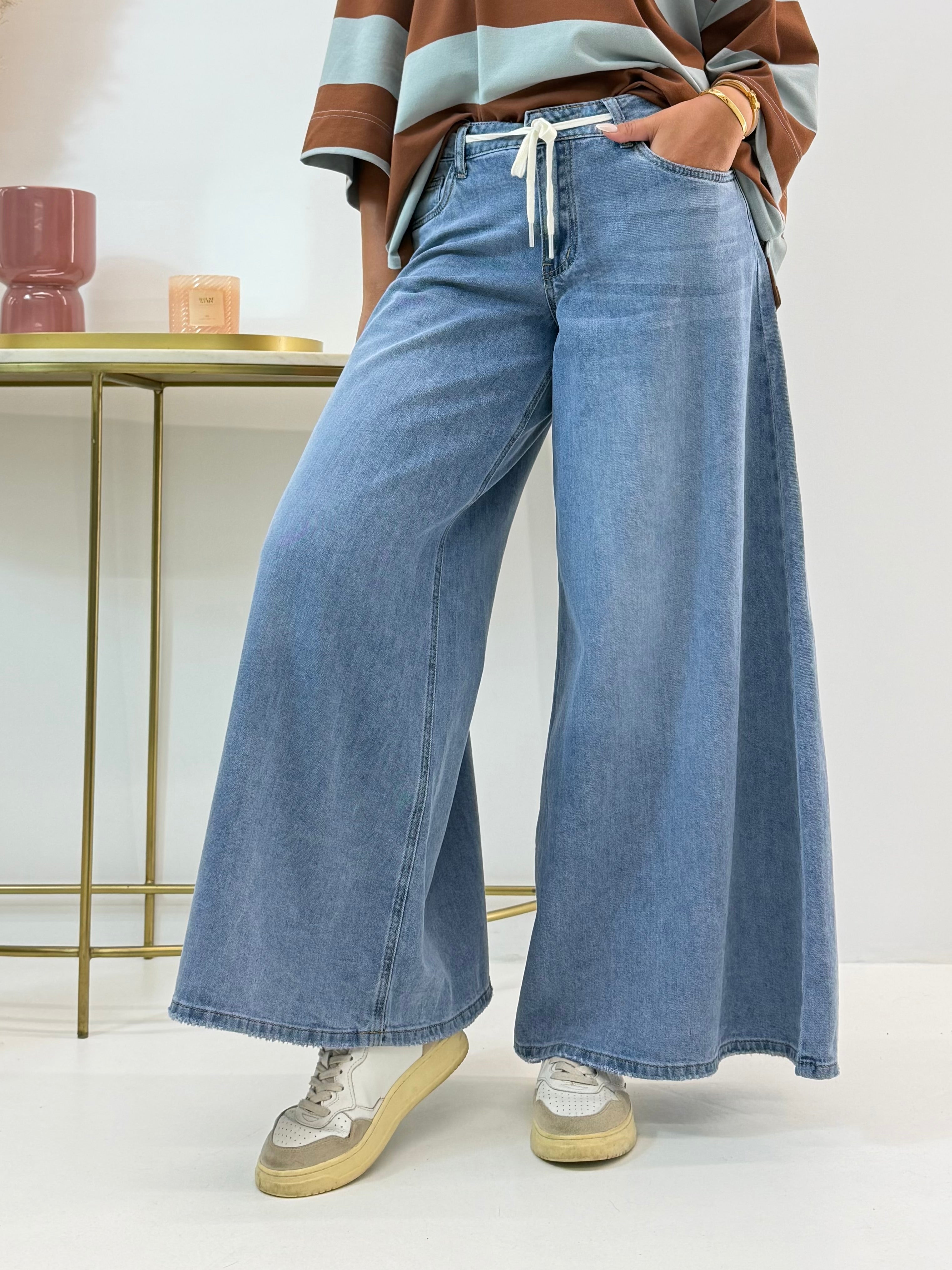 JEANS BECKA