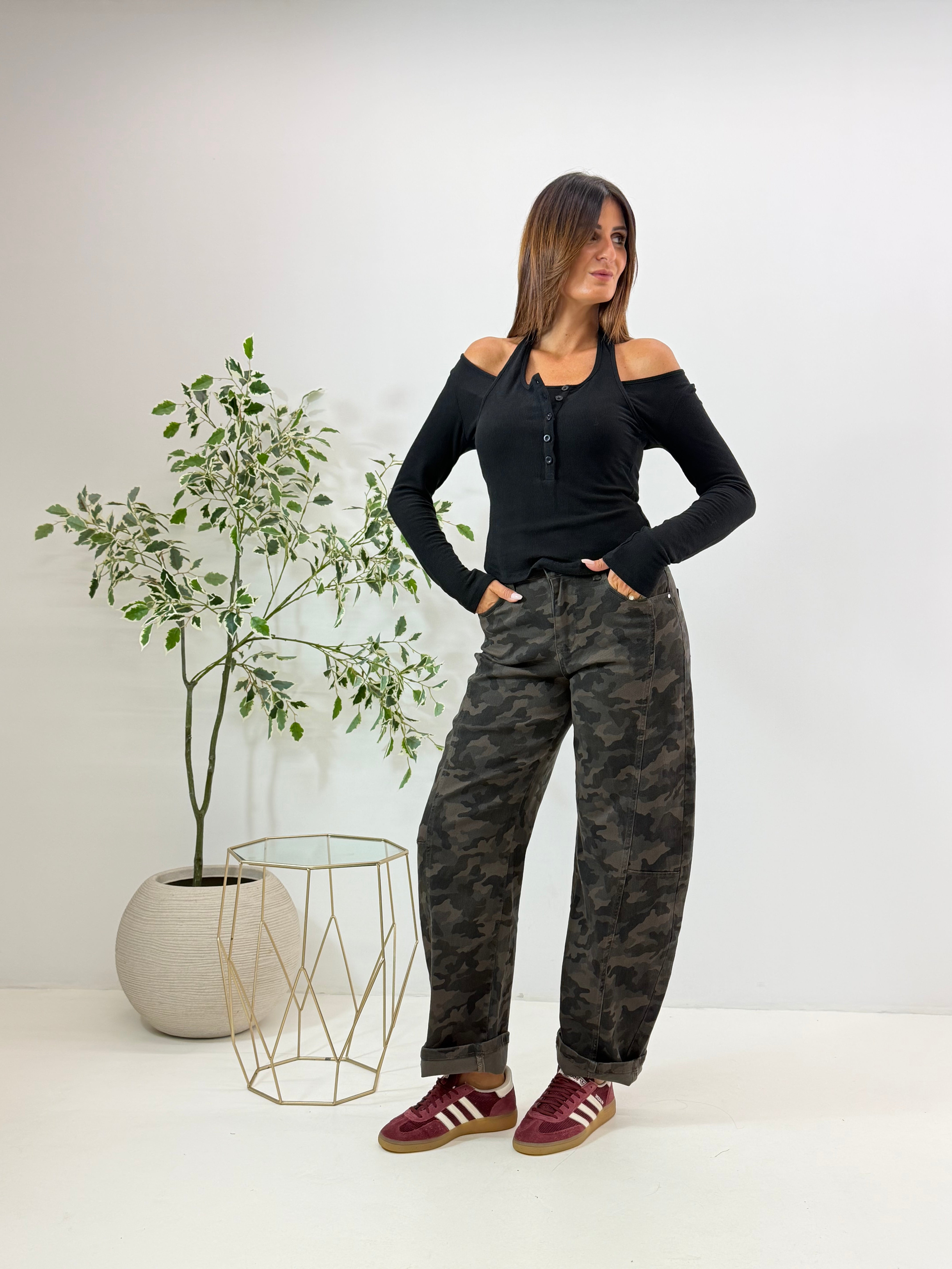 MAGLIETTA SIRIA NERA