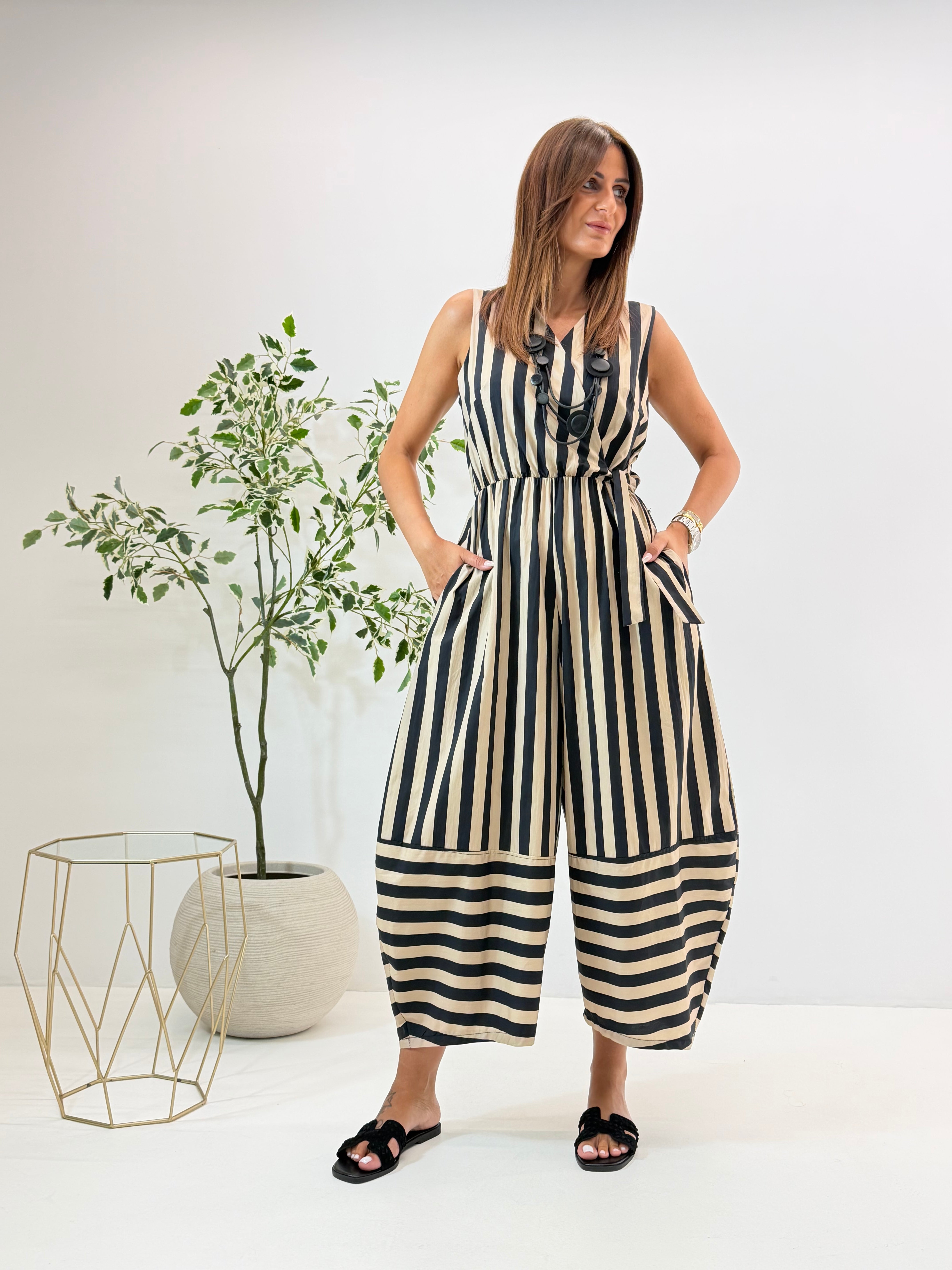 TUTINA MILA A RIGHE