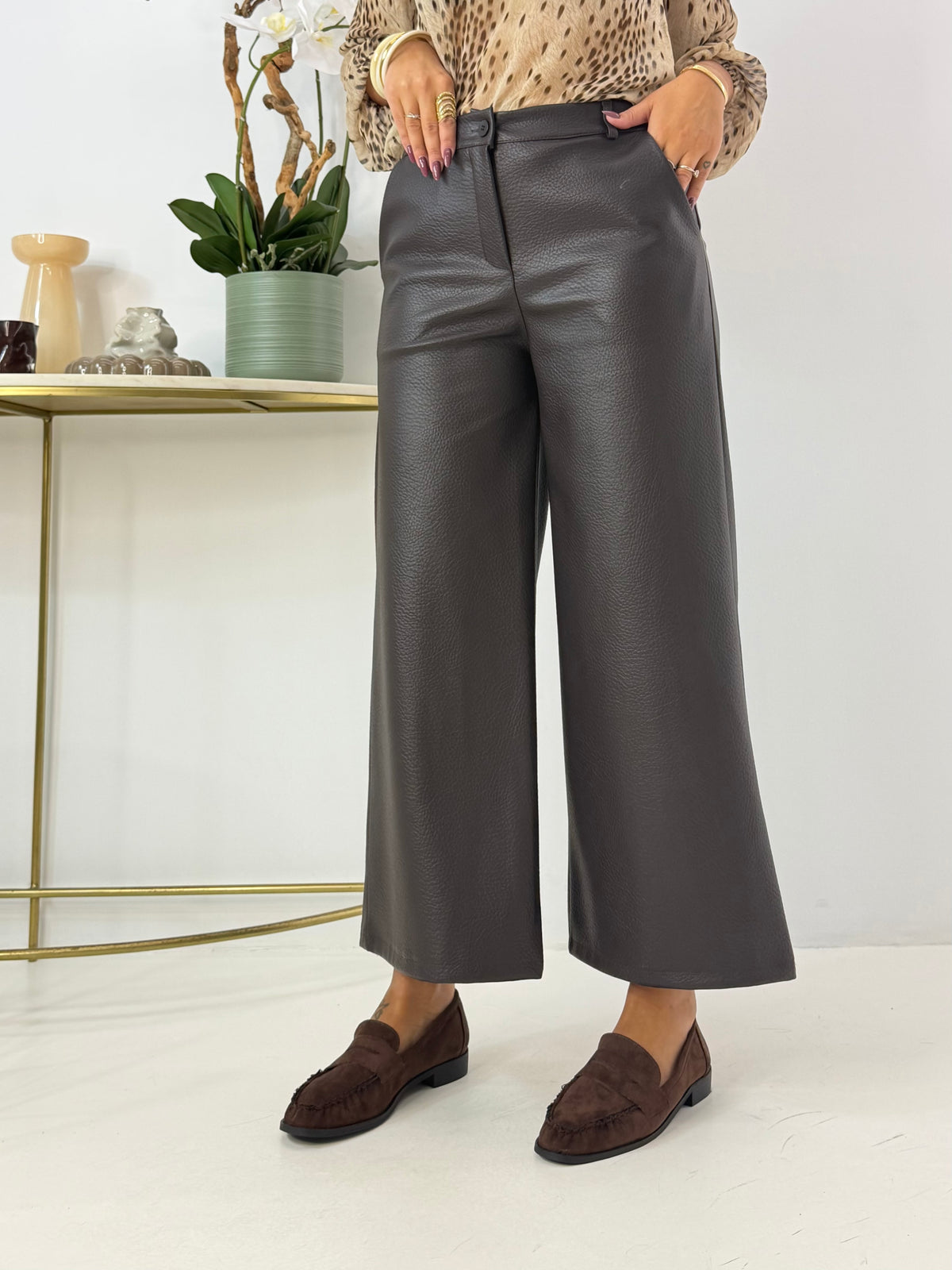 PANTALONE PAROS IN ECOPELLE MORO
