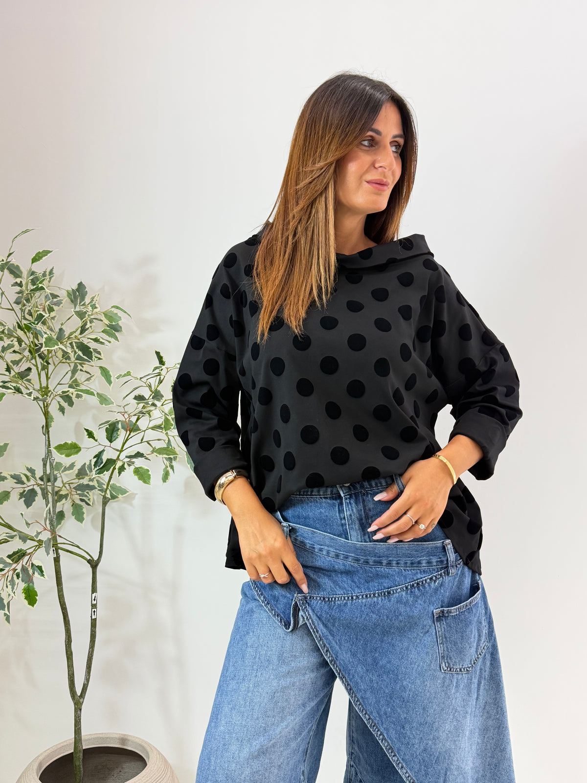 BLUSA MOON A POIS NERA